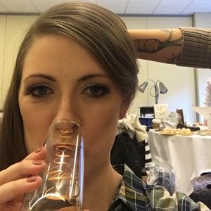 Meet your Posher, Christie